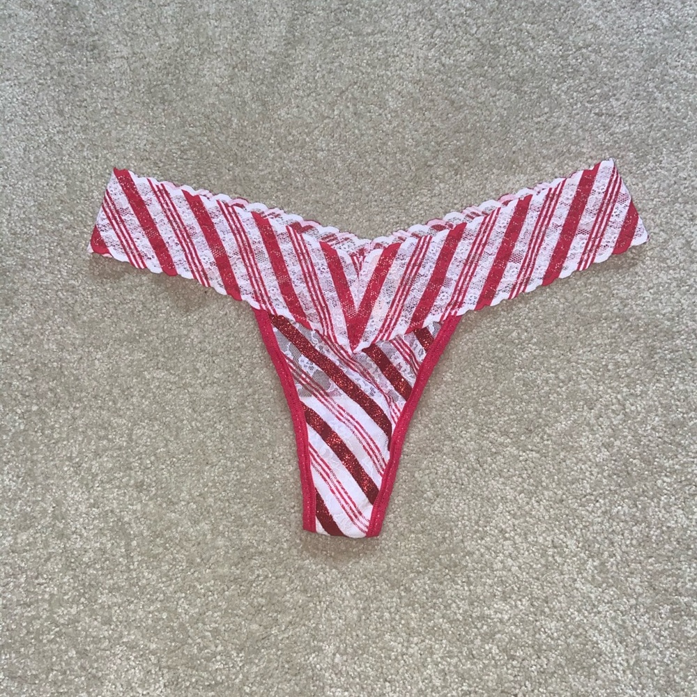 Victoria Secret Lace Thong | One Size